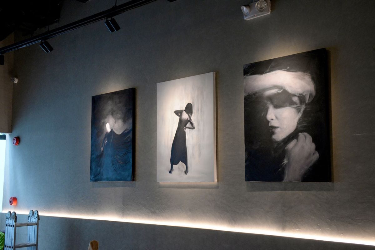Frames of a Memory by Kim Cruz and Tiago Pestana